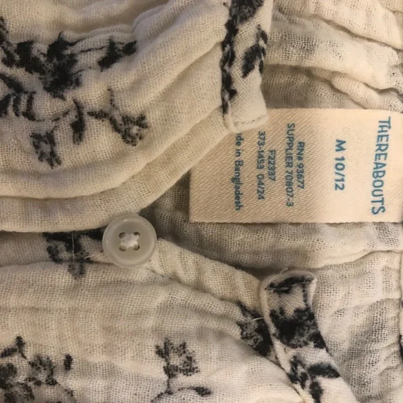 Girls’ long sleeve blouse - Picture 2 of 3